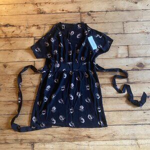 No. 6 Women's Black Dress